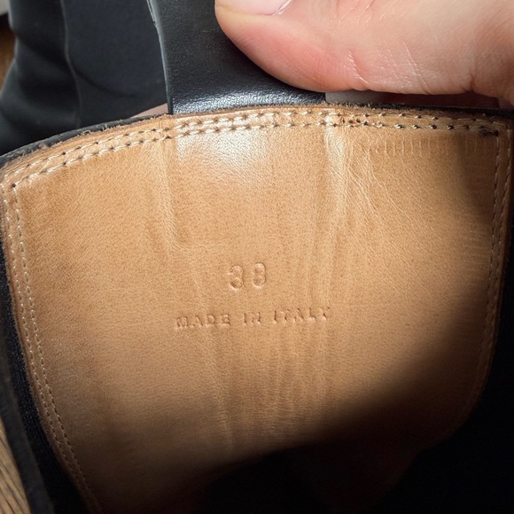 Bottega Veneta Lug Boots - Picture 7 of 7